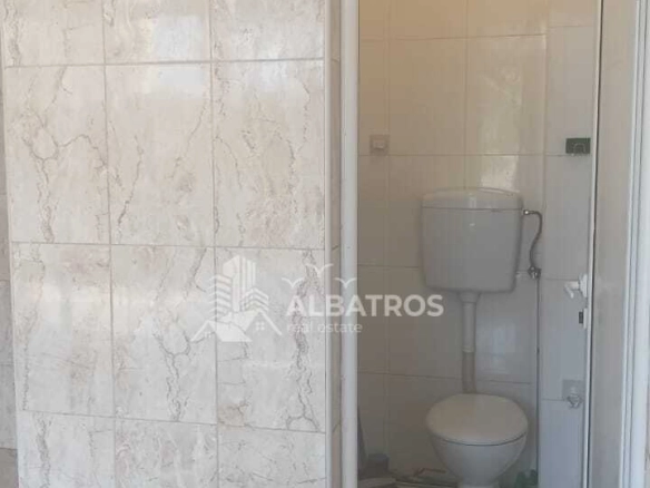 Izdavanje: Poslovni prostor 40 m² – Rena, Bar — fotografija 6