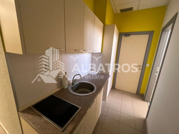 Izdavanje: Poslovni prostor 181 m² – Bar — fotografija 6