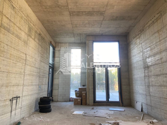 Izdavanje: Poslovni prostor 182 m² – Bar — fotografija 2