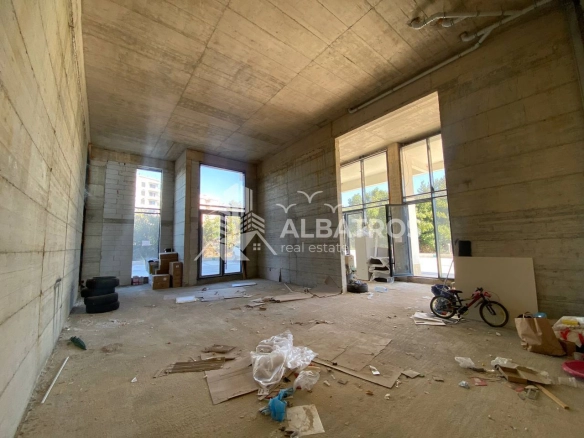 Izdavanje: Poslovni prostor 182 m² – Bar — fotografija 5