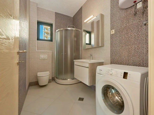 Dvosoban stan 85 m² – Bečići, Budva — fotografija 10