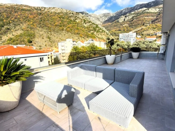 Trosoban stan 104 m² – Bečići, Budva — fotografija 8