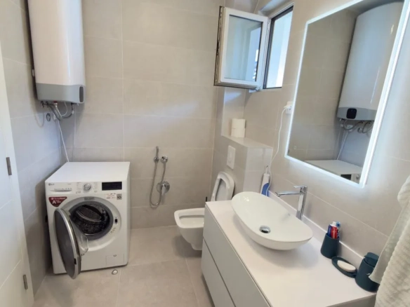 Trosoban stan 104 m² – Bečići, Budva — fotografija 17