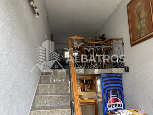 Izdavanje: Poslovni prostor 32 m² – Bar — fotografija 2