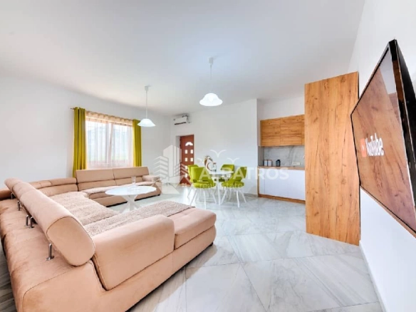 Izdavanje: Dvosoban stan 80 m² – Zupci, Bar — fotografija 3