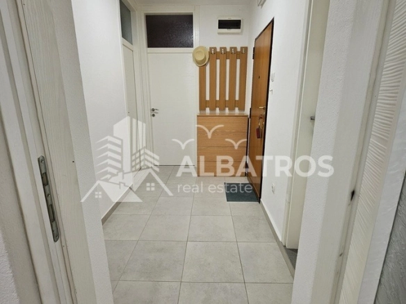 Izdavanje: Dvosoban stan 622 m² – Bar — fotografija 8