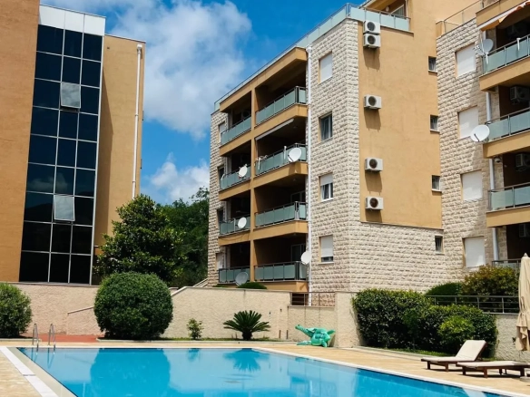 Trosoban stan 136 m² – Bečići, Budva — fotografija 18