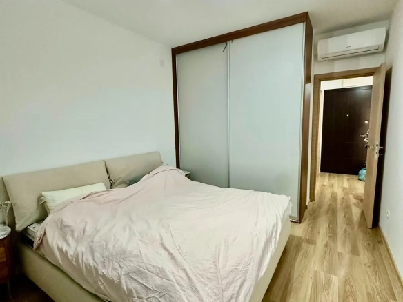 Izdavanje: Jednosoban stan 43 m² – Bečići, Budva — fotografija 4