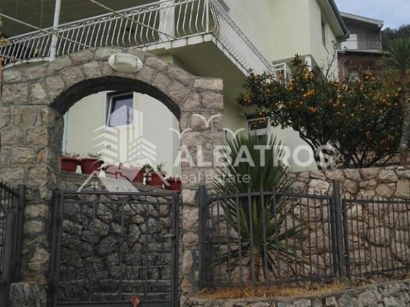 Izdavanje: Kuća – Dobra Voda, Bar — fotografija 7