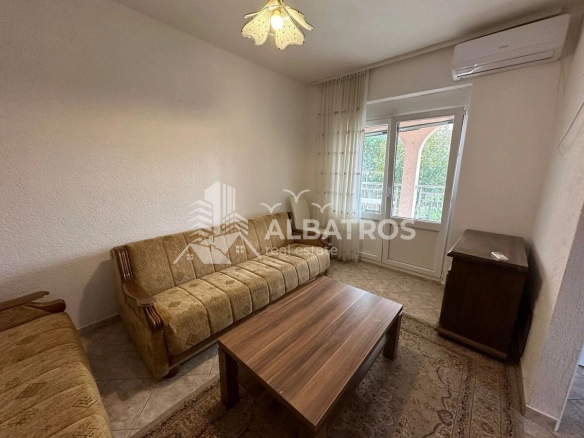 Izdavanje: Jednosoban stan 452 m² – Rena, Bar — fotografija 4