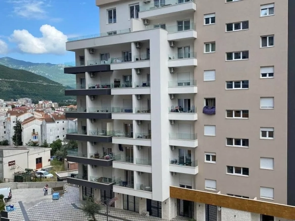 Izdavanje: Jednosoban stan 46 m² – Dubovica, Budva — fotografija 3