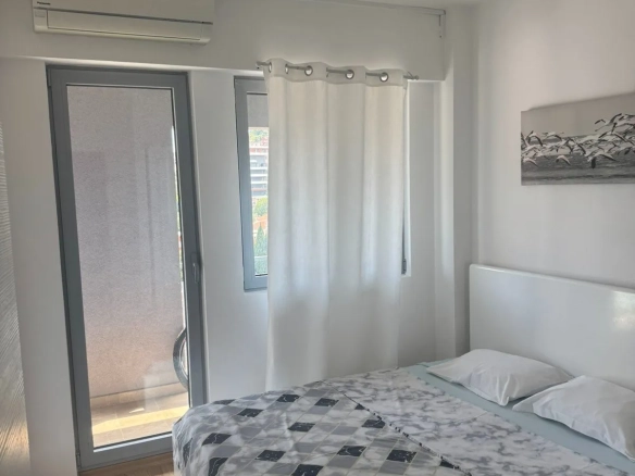 Izdavanje: Dvosoban stan 60 m² – Budva — fotografija 3