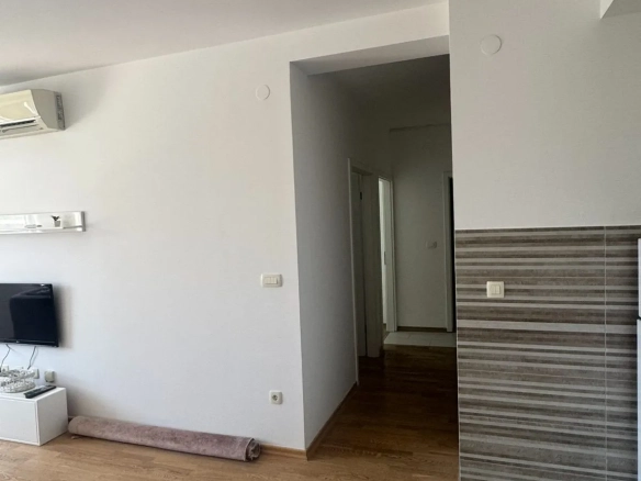 Izdavanje: Dvosoban stan 60 m² – Budva — fotografija 4
