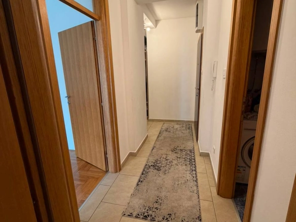 Izdavanje: Dvosoban stan 70 m² – Babilonija, Budva — fotografija 2