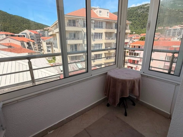 Izdavanje: Dvosoban stan 70 m² – Babilonija, Budva — fotografija 10
