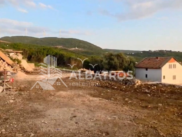 Plac 900 m² – Bar — fotografija 4