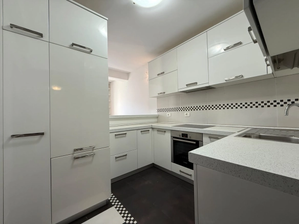 Dvosoban stan 105 m² – Rozino, Budva — fotografija 11