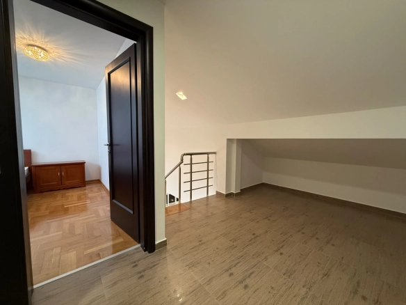 Dvosoban stan 107 m² – Rozino, Budva — fotografija 4