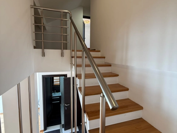 Dvosoban stan 107 m² – Rozino, Budva — fotografija 8