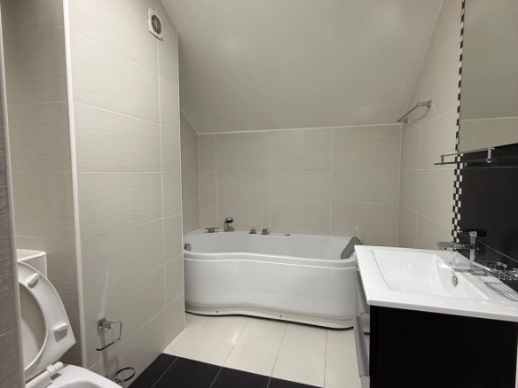 Dvosoban stan 107 m² – Rozino, Budva — fotografija 15