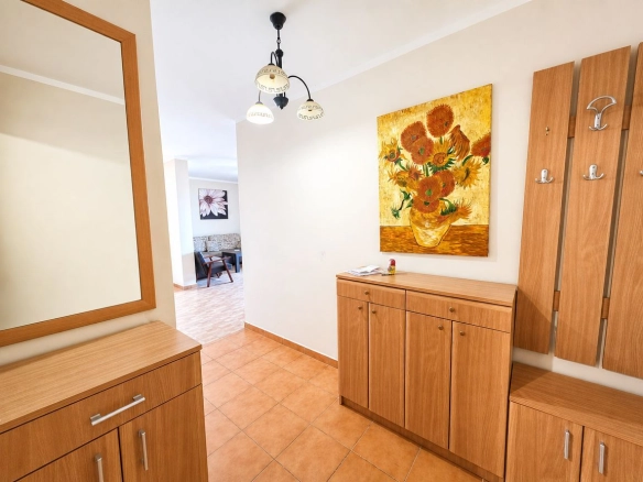 Dvosoban stan 85 m² – Lazi, Budva — fotografija 19