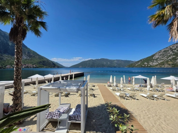 Trosoban stan 182 m² – Risan, Kotor — fotografija 16