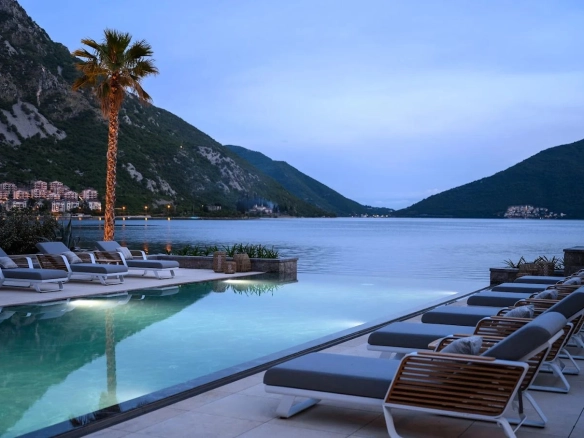 Trosoban stan 182 m² – Risan, Kotor — fotografija 19