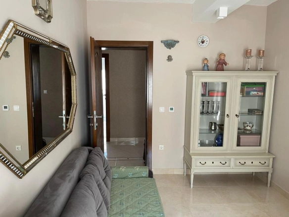 Trosoban stan 107 m² – Ilino, Bar — fotografija 7