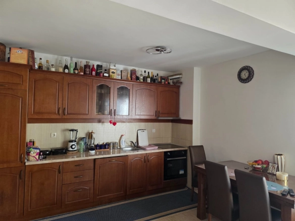 Dvosoban stan 81 m² – Lazi, Budva — fotografija 3