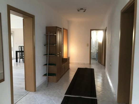 Trosoban stan na drugom spratu kuće, Čeluga, Bar — fotografija 9