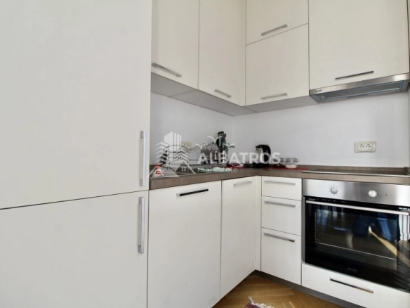 Izdavanje: Dvosoban stan 78 m² – Dobrota, Kotor — fotografija 3