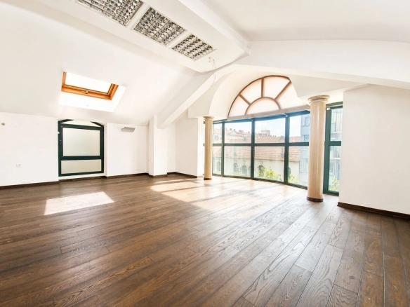 Poslovni prostor 500 m² – Podgorica — fotografija 2