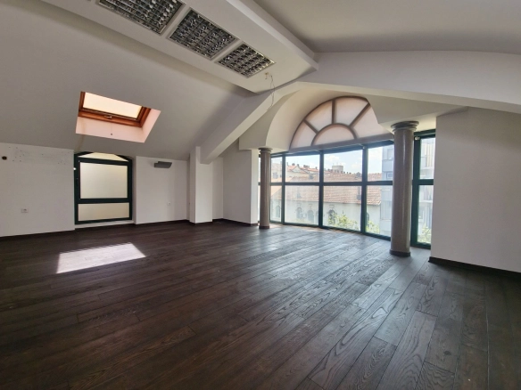 Poslovni prostor 500 m² – Podgorica — fotografija 8