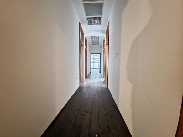 Poslovni prostor 500 m² – Podgorica — fotografija 12