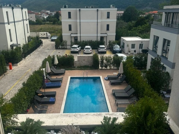 Izdavanje: Kuća 165 m² – Lastva Grbaljska, Kotor — fotografija 11