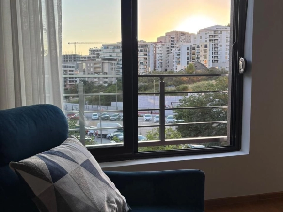 Dvosoban stan za izdavanje u Bečićima, Budva — fotografija 11