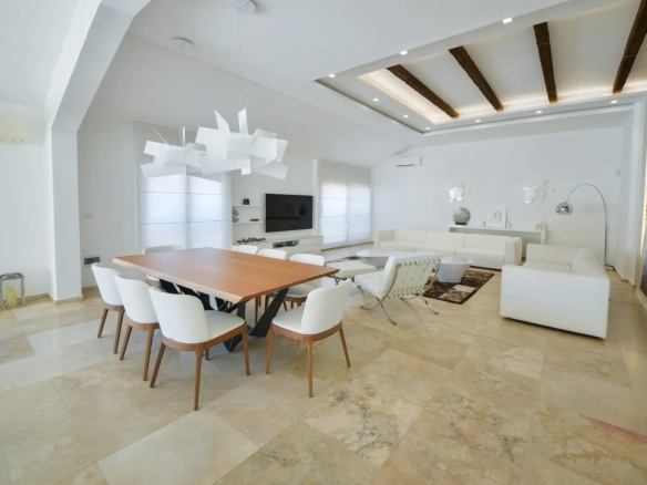 Trosoban stan 218 m² – Budva — fotografija 13