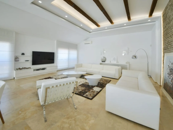 Trosoban stan 218 m² – Budva — fotografija 14