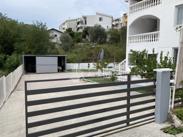 Kuća 200 m² – Šušanj, Bar — fotografija 2