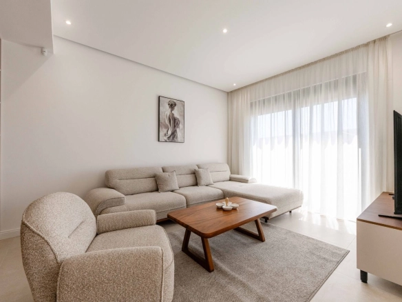 Izdavanje: Kuća 200 m² – Reževići, Budva — fotografija 6