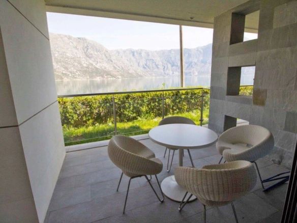 Dvosoban stan 105 m² – Stoliv, Kotor — fotografija 9