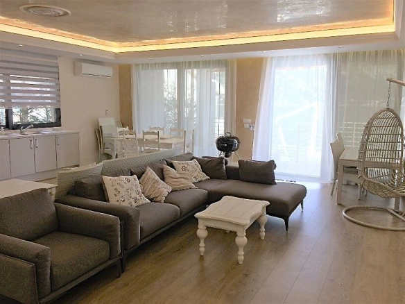 Kuća 371 m² – Stoliv, Kotor — fotografija 9