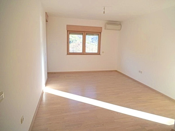 Hotel 1.490 m² – Bečići, Budva — fotografija 12