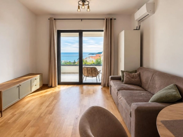 Izdavanje: Garsonjera 29 m² – Bečići, Budva — fotografija 4