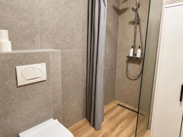 Izdavanje: Garsonjera 29 m² – Bečići, Budva — fotografija 6
