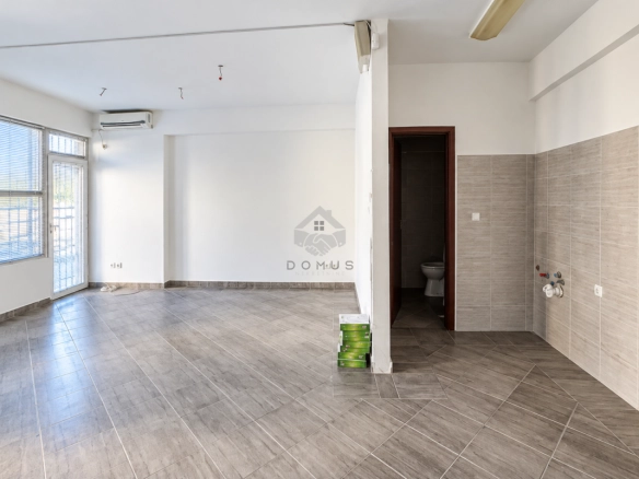 Poslovni prostor 33 m² u Centru, Podgorica — fotografija 11