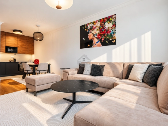 Central Point – Podgorica