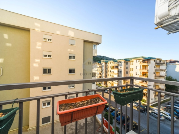 Dvosoban stan sa garažom u Zagoriču, Podgorica — fotografija 6
