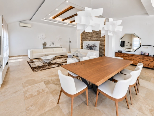 Trosoban stan 218 m² – Budva — fotografija 6