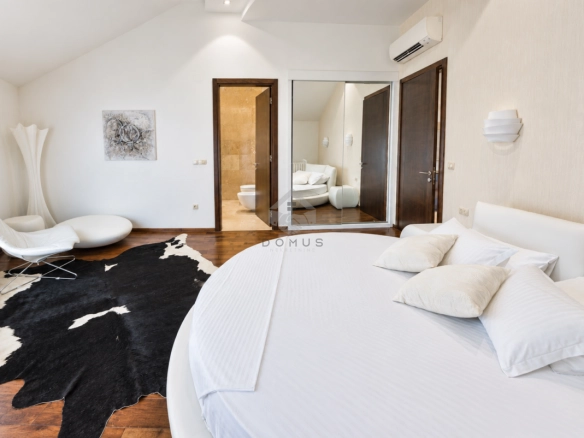Trosoban stan 218 m² – Budva — fotografija 12